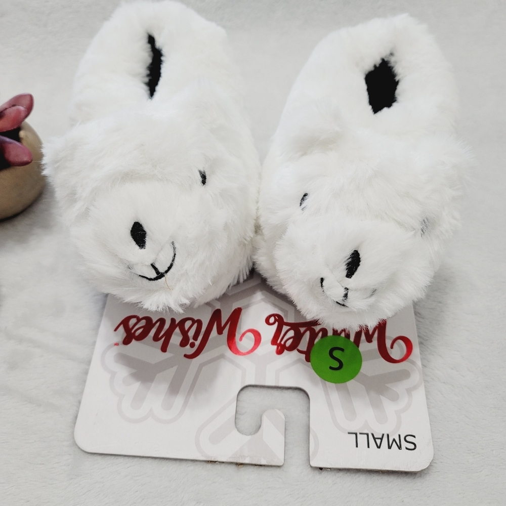 💕 NWT Winter Wishes White Kid's Slippers Size Small Unisex - Picture 8 of 9